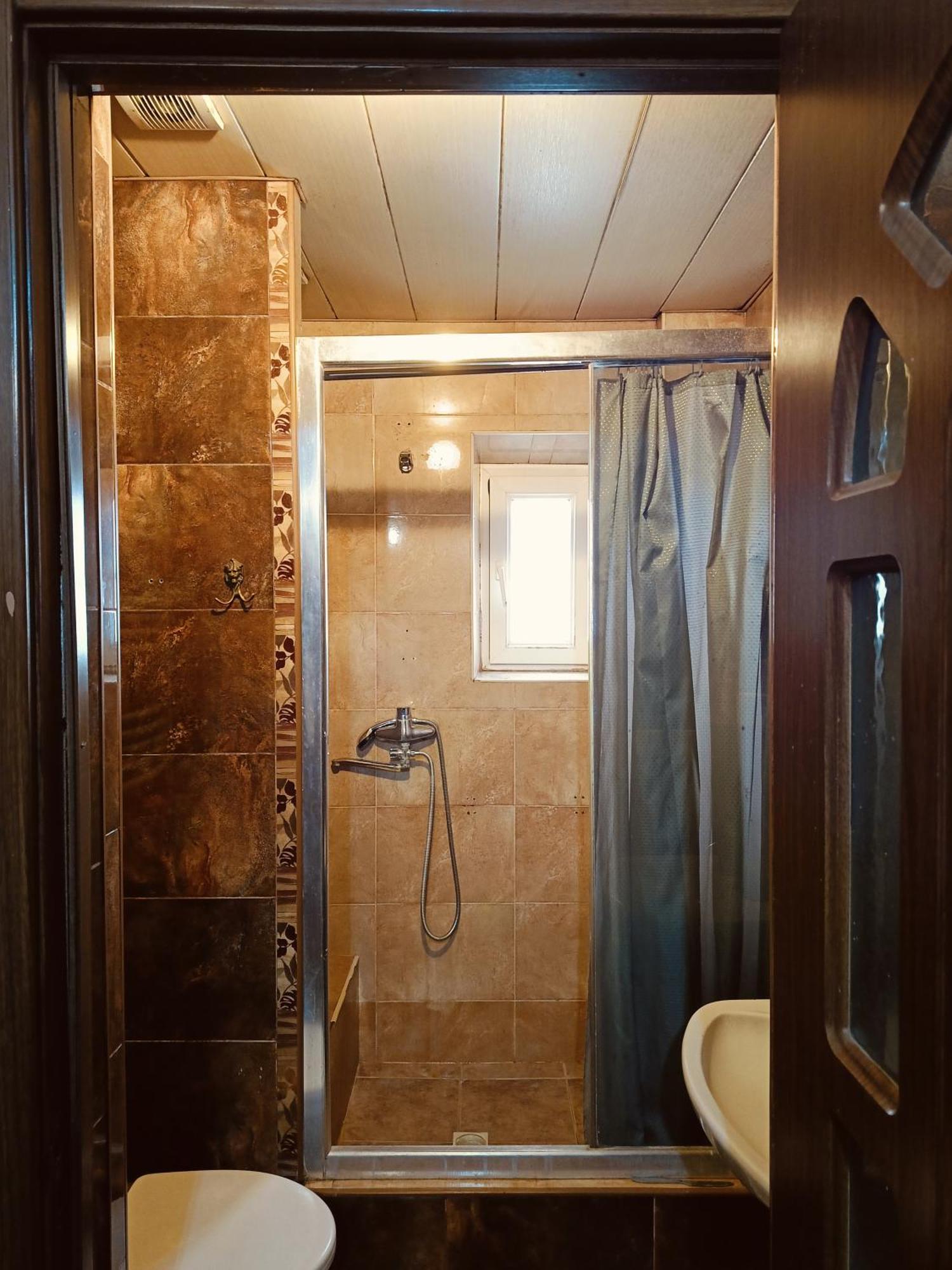 Guest House Irina ティビリシ エクステリア 写真