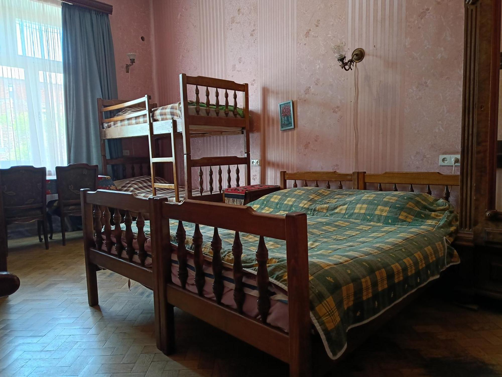Guest House Irina ティビリシ エクステリア 写真