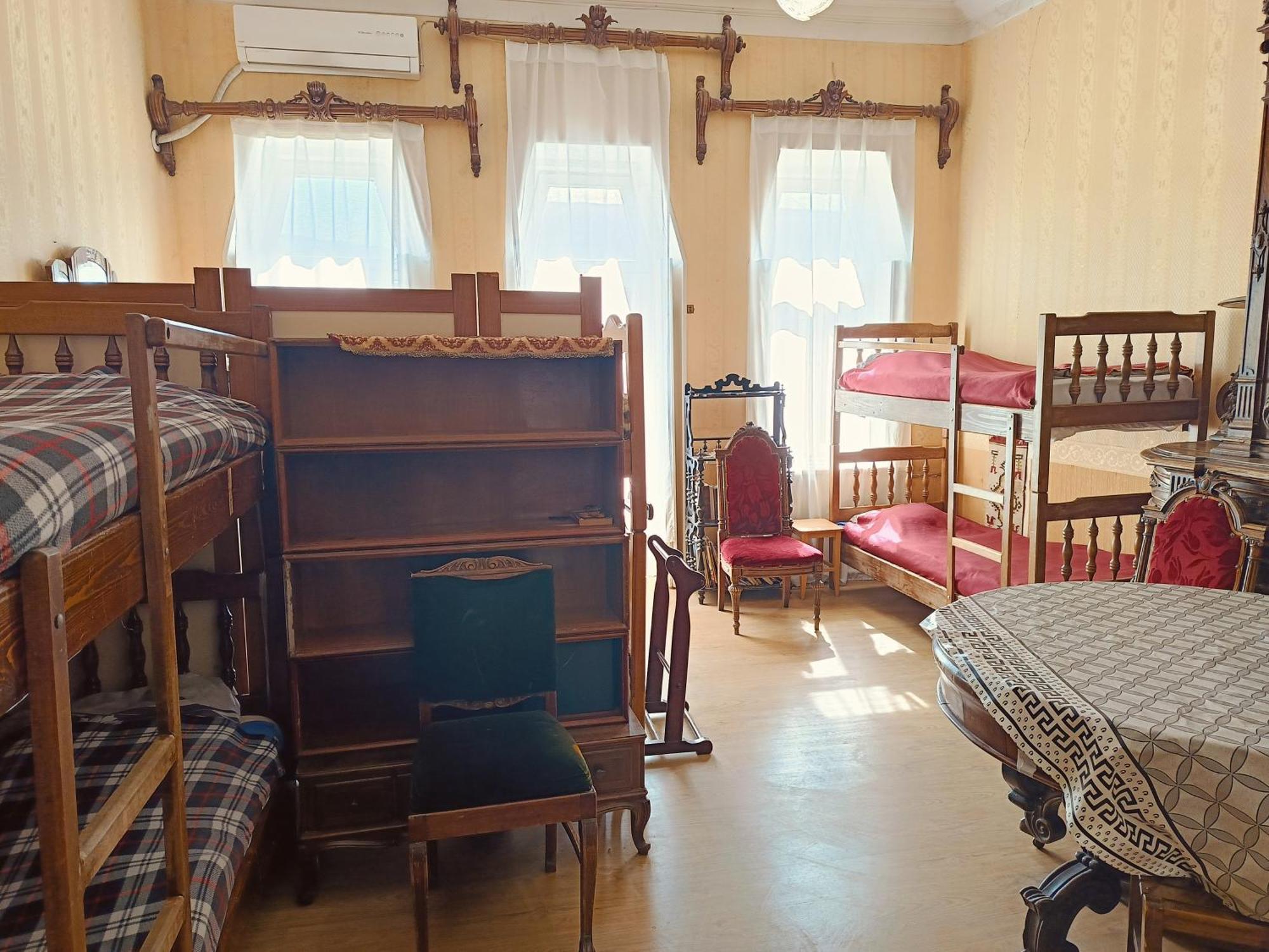 Guest House Irina ティビリシ エクステリア 写真